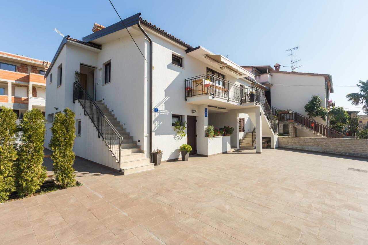 Alex Deluxe Apartments On Beach Πόρετς Εξωτερικό φωτογραφία